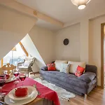 Apartman Udanypobyt Smrekowa *