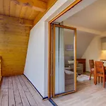 Apartment Udanypobyt Smrekowa