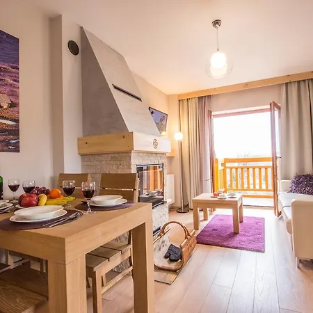 Udanypobyt Smrekowa Apartmán *