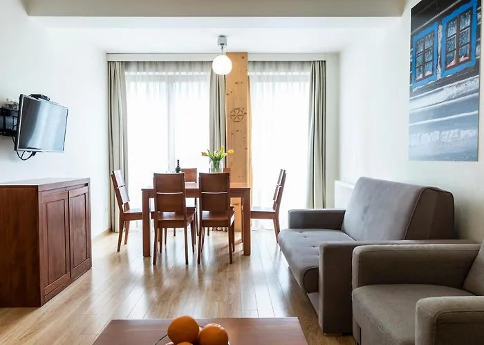 Udanypobyt Smrekowa * 자코파네