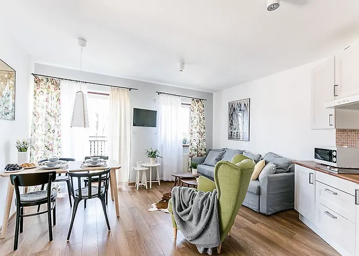 아파트 Udanypobyt Smrekowa *